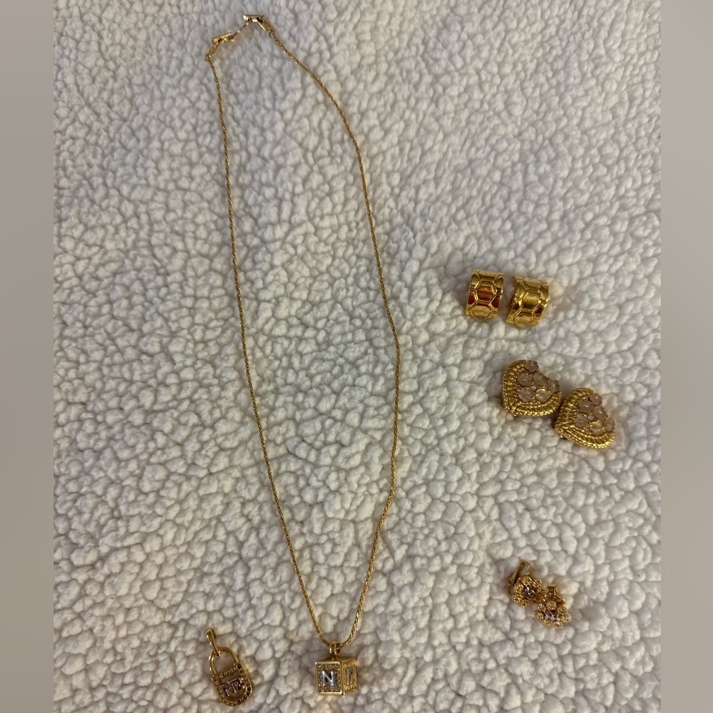 Nina Ricci Gold Tone 5-piece jewelry